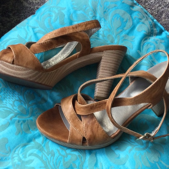 Nero Gardini tan platform heeled sandals in 38 - Picture 3 of 7